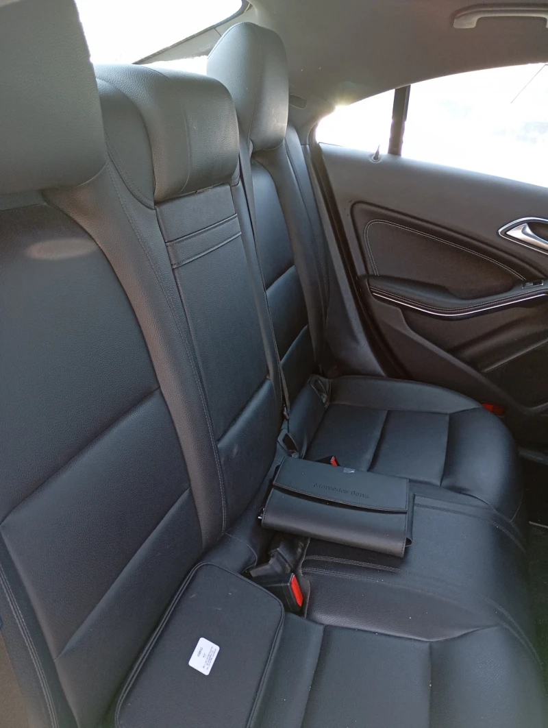 Mercedes-Benz CLA 250, снимка 11 - Автомобили и джипове - 52457297