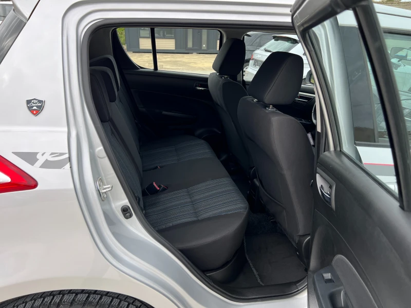 Suzuki Swift 1.2i-90к.с-4х4, снимка 13 - Автомобили и джипове - 52098716