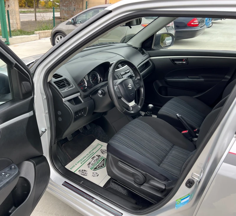 Suzuki Swift 1.2i-90к.с-4х4, снимка 7 - Автомобили и джипове - 52098716