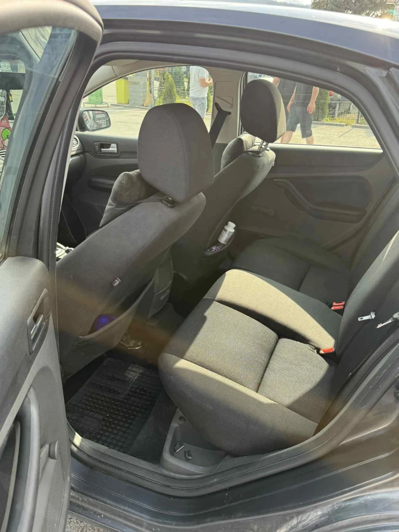 Ford Focus 1.6 116кс., снимка 7 - Автомобили и джипове - 52251479