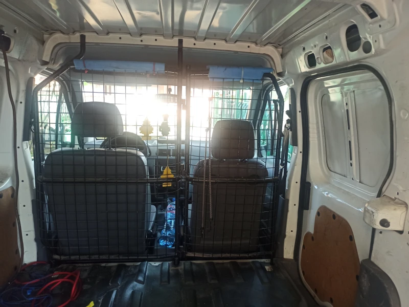 Ford Connect Т 200, снимка 11 - Автомобили и джипове - 52725881