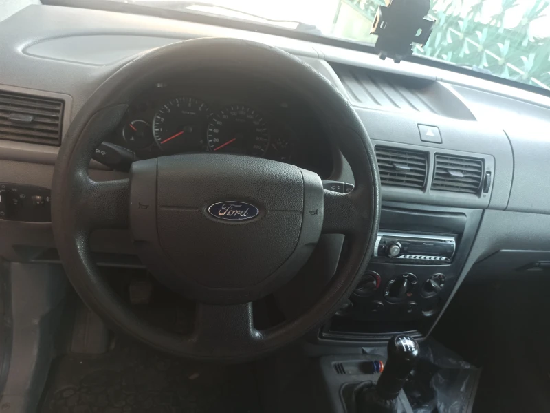 Ford Connect Т 200, снимка 13 - Автомобили и джипове - 52725881