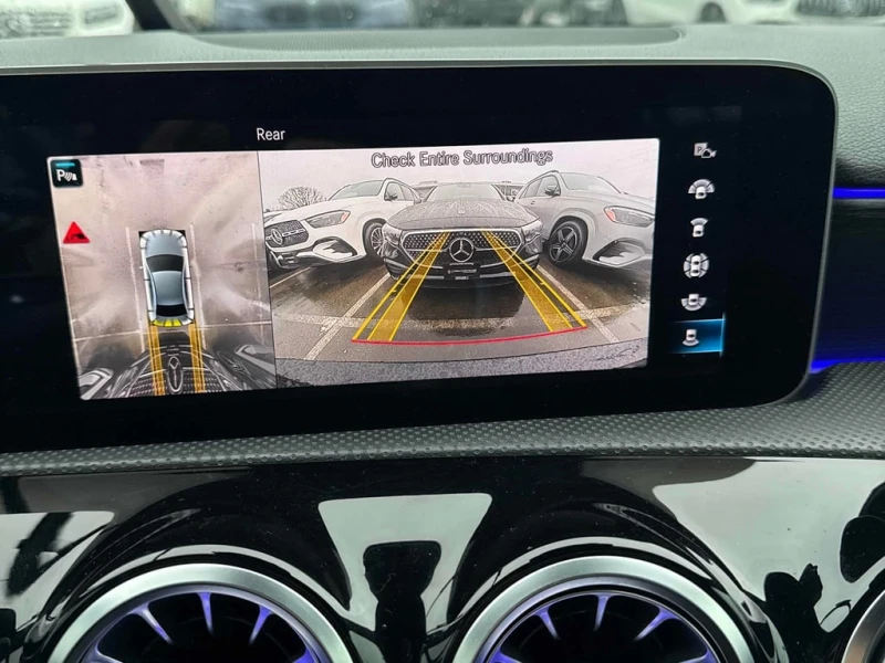 Mercedes-Benz A 220 * CARFAX * БЕЗ ПЪРВОНАЧАЛНА ВНОСКА, снимка 11 - Автомобили и джипове - 53079193