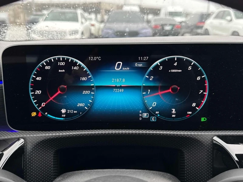 Mercedes-Benz A 220 * CARFAX * БЕЗ ПЪРВОНАЧАЛНА ВНОСКА, снимка 8 - Автомобили и джипове - 53079193