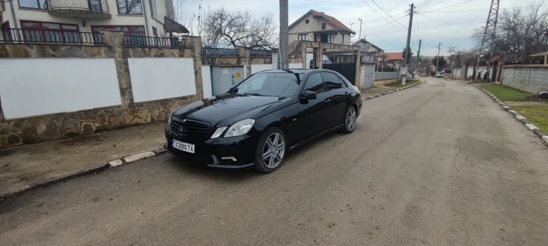 Mercedes-Benz E 350, снимка 4 - Автомобили и джипове - 53304262