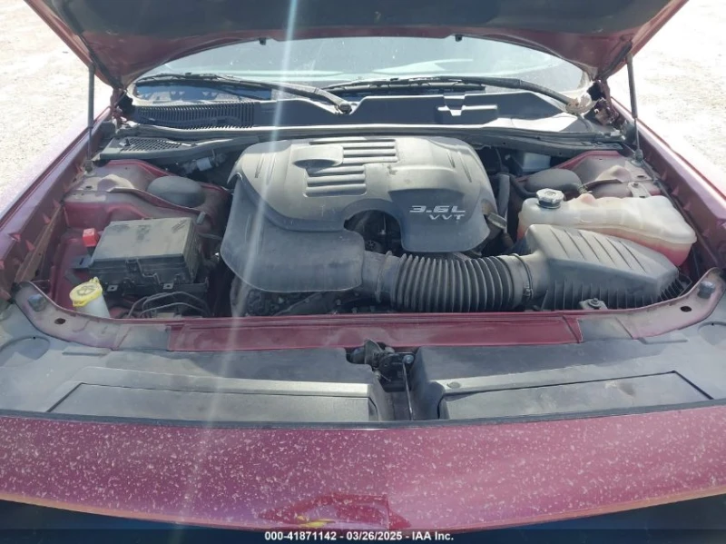 Dodge Challenger 3.6L V-6 DOHC, VVT, 303HP Rear Wheel Drive - 26200 лв. - 70742118 | Car24.bg