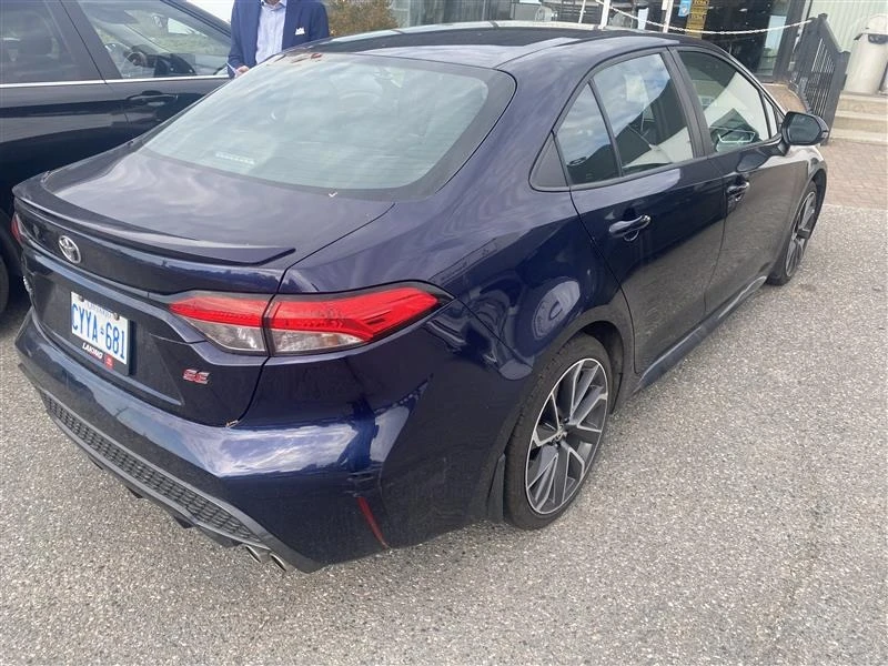 Toyota Corolla SE * * РЪЧКА * * CARFAX * * АВТО КРЕДИТ * *  - изображение 3