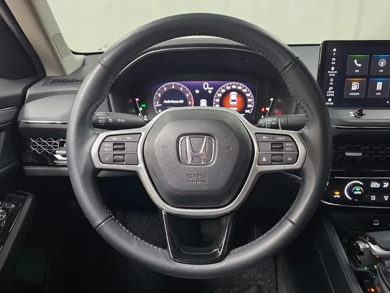 Honda Accord 1.5 Turbo, снимка 4 - Автомобили и джипове - 55585991