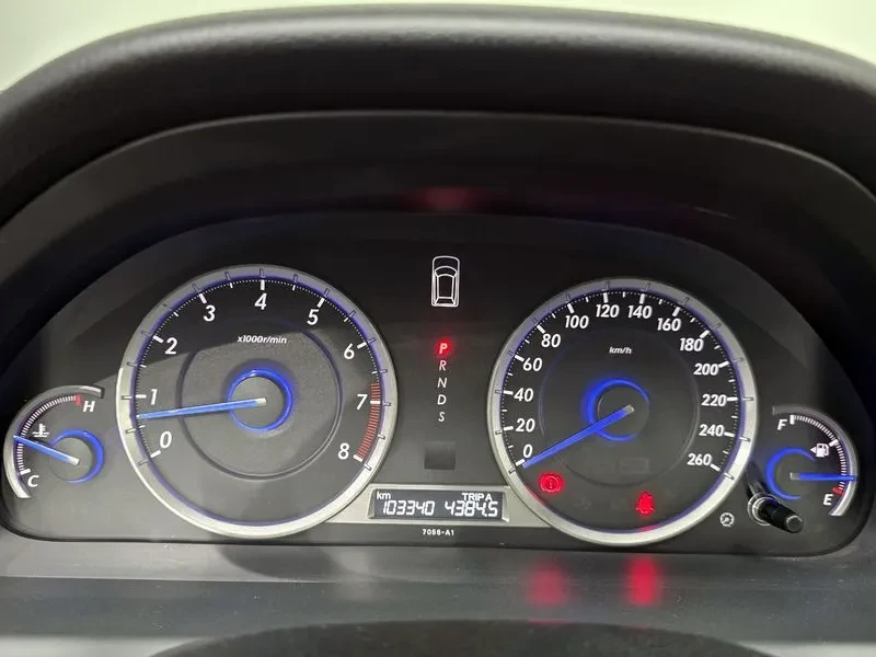 Honda Accord 3.5 1St Generation, снимка 8 - Автомобили и джипове - 55841323