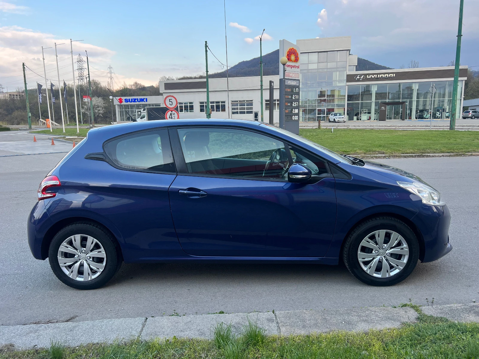 Peugeot 208 1.4HDI/TOP/EVRO5 - изображение 5