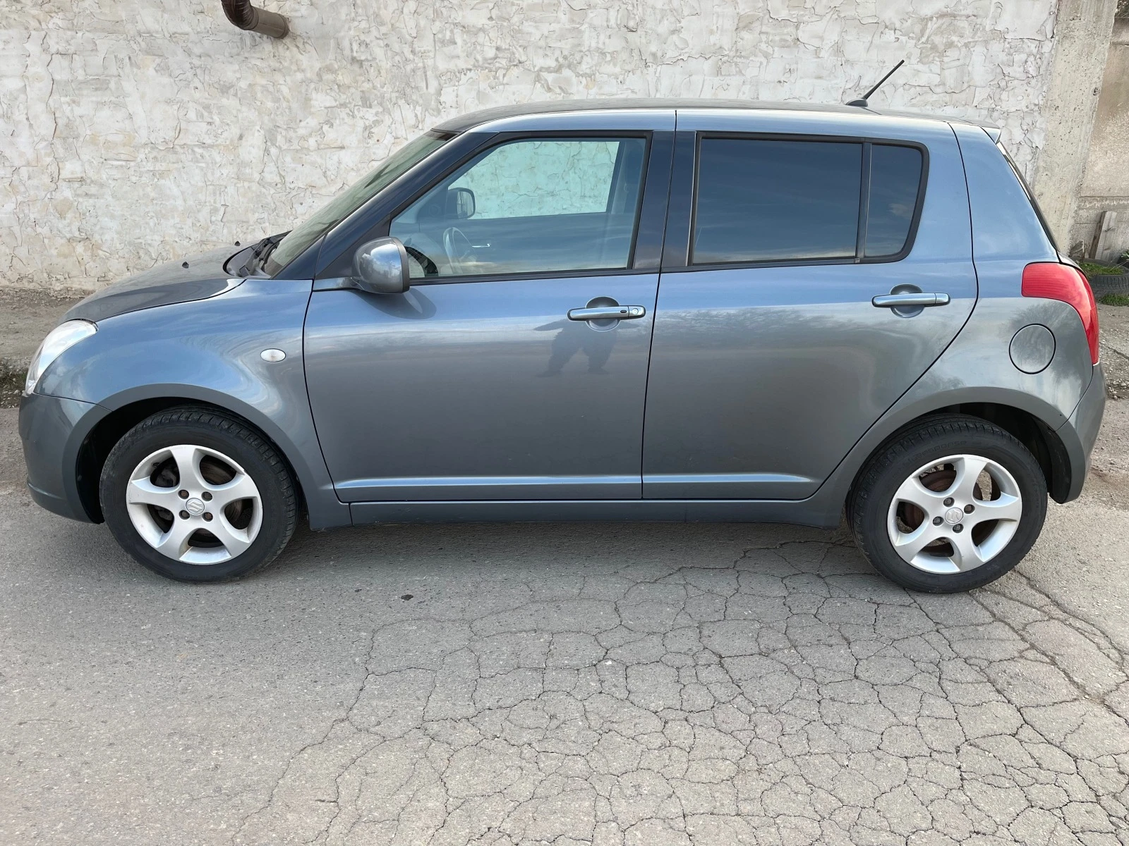 Suzuki Swift 1.3 4х4 - изображение 4