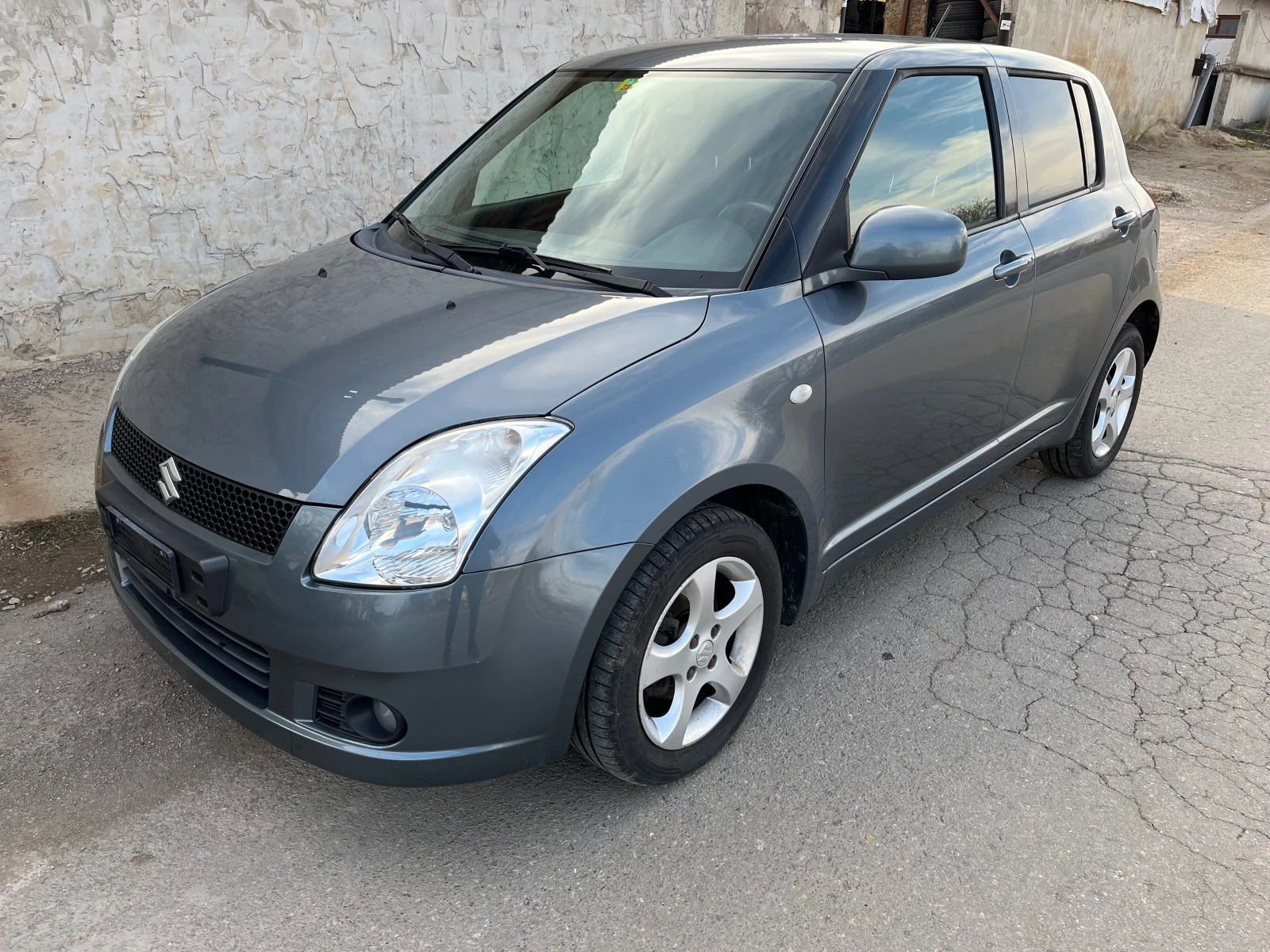 Suzuki Swift 1.3 4х4 - изображение 3