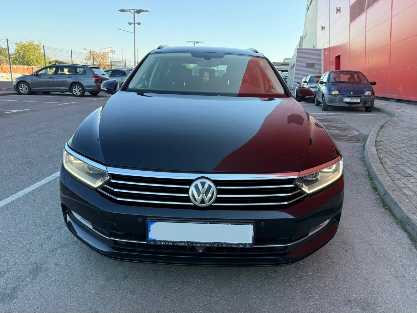 VW Passat 2.0TDI* DSG* LED* 360* Камери* Дистроник - изображение 2