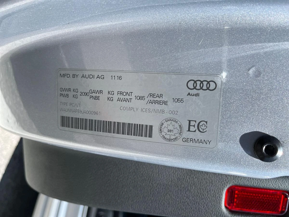 Audi A5 * KOMFORT * CARFAX * ВЪЗМОЖНОСТ ЗА ФИНАНСИРАНЕ - изображение 10