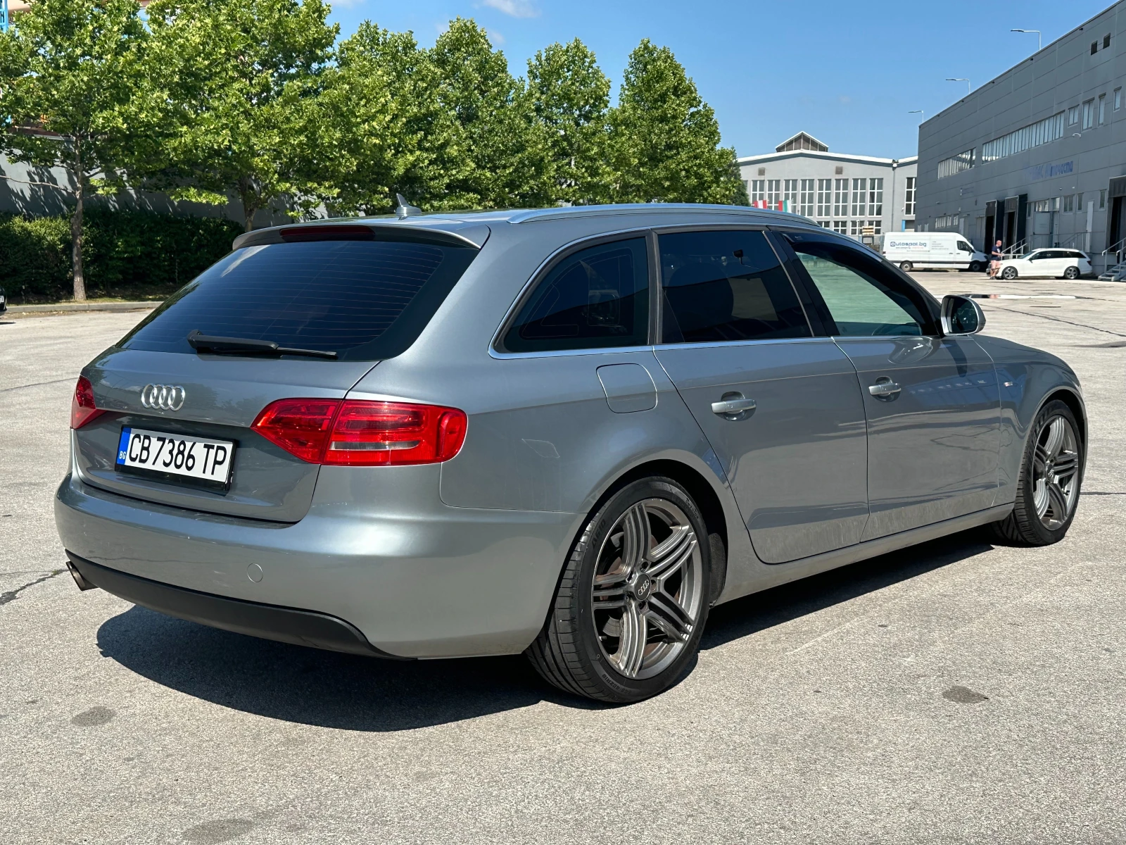 Audi A4 Avant 1.8i 160 к.с. - изображение 4