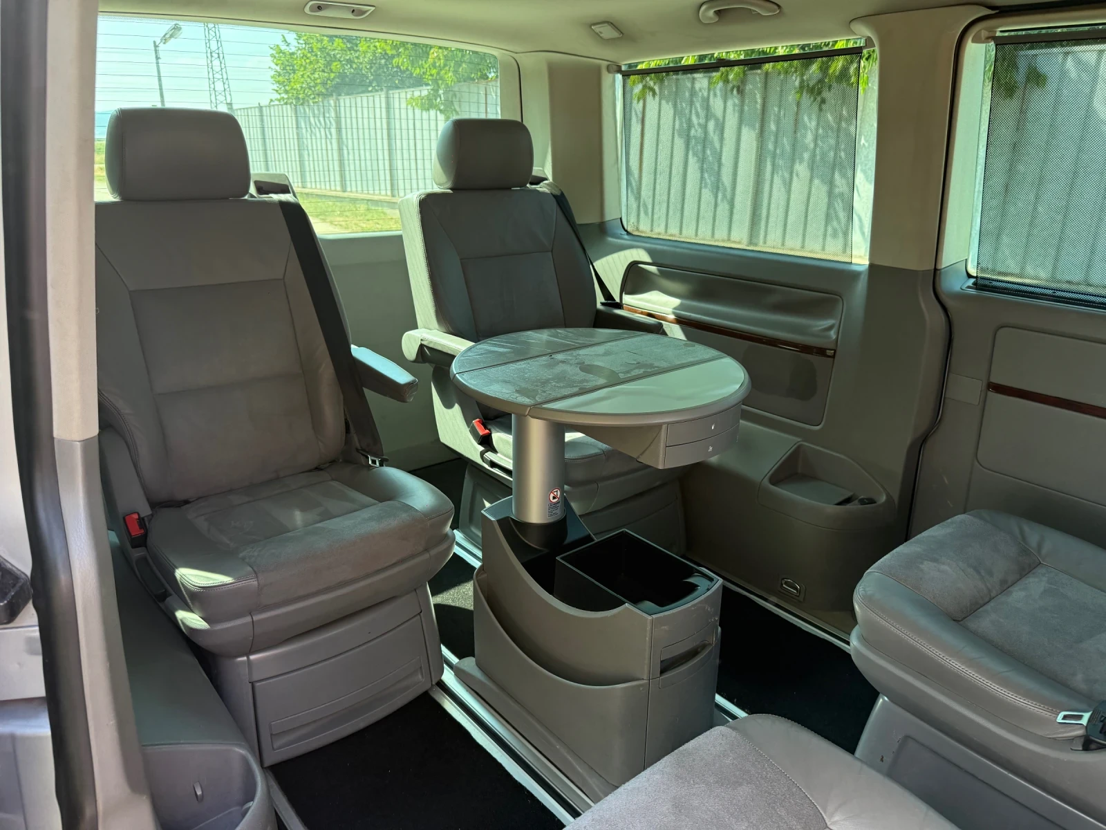 VW Multivan 2.5 TDI Multivan Highline Automat - изображение 6