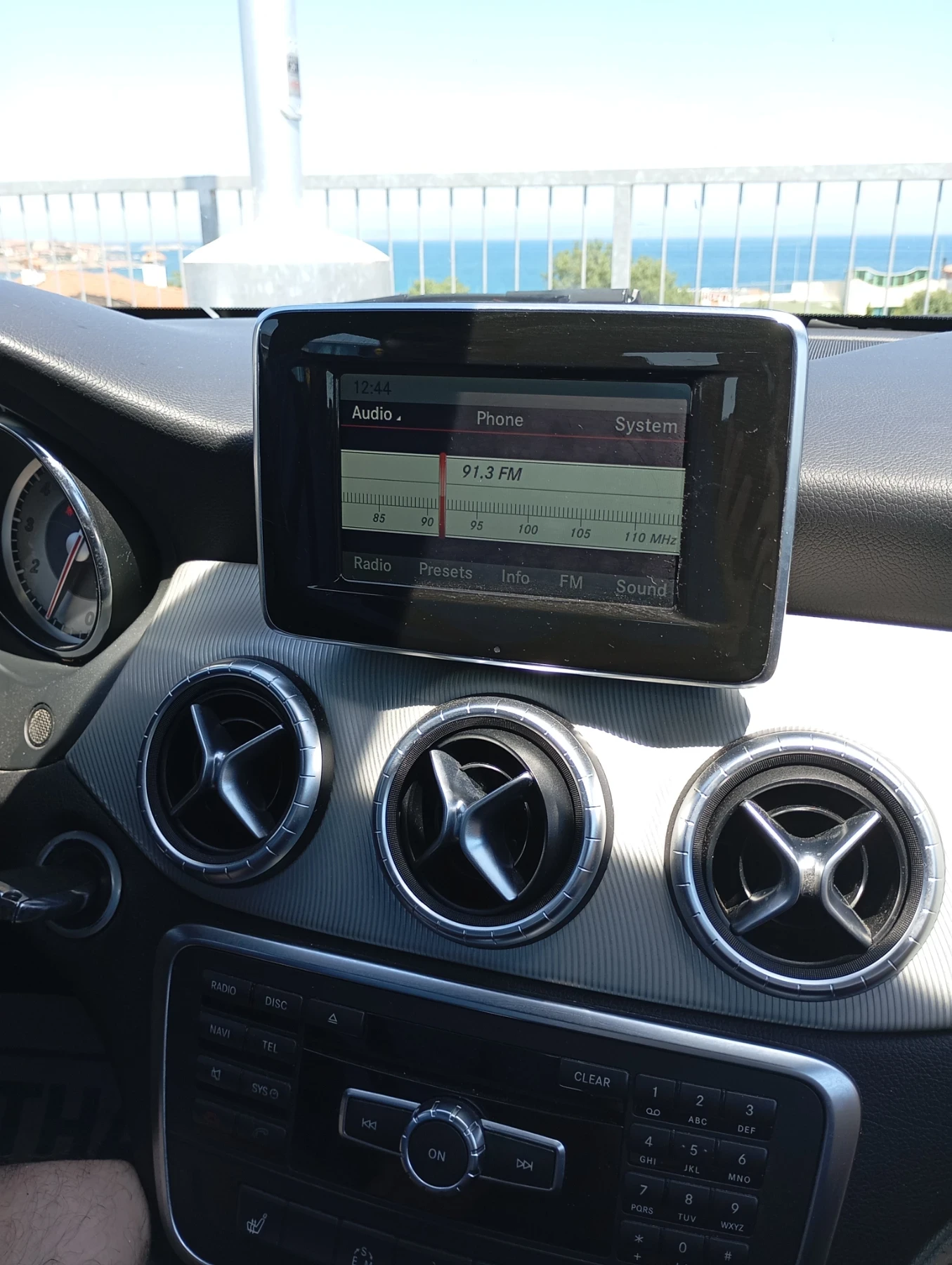 Mercedes-Benz CLA 250  - изображение 8