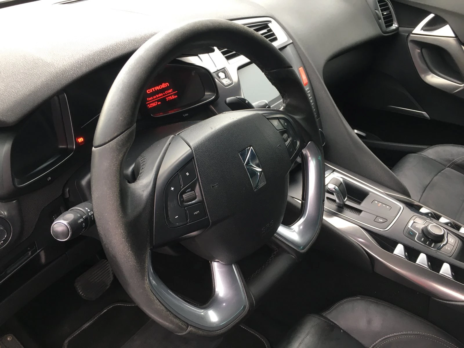 Citroen DS5  - изображение 10