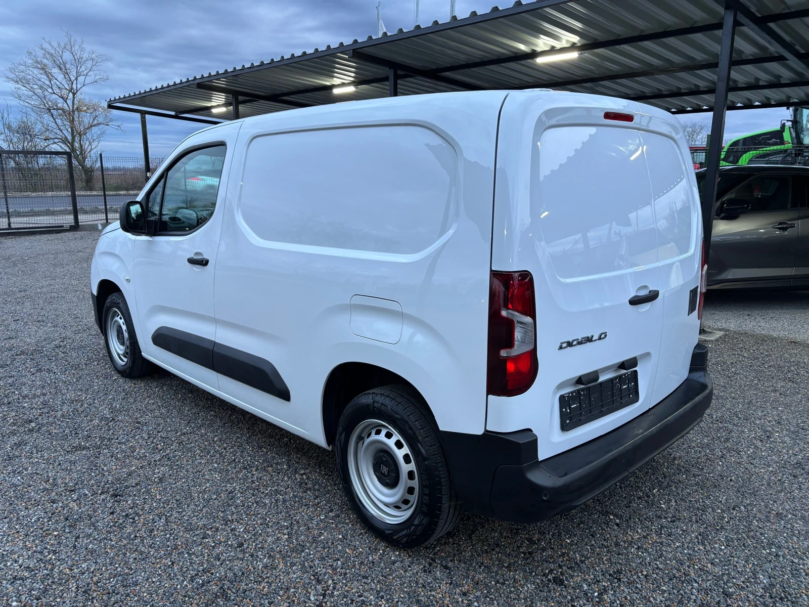Fiat Doblo VAN, N1, 2024г 8000км - изображение 3