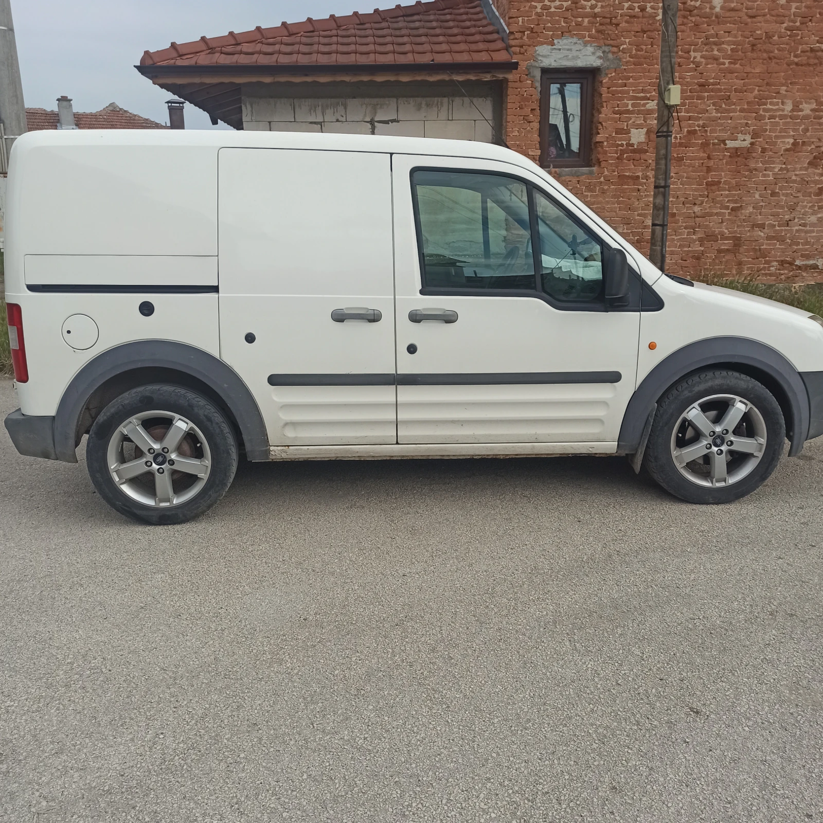 Ford Connect Т 200, снимка 4 - Автомобили и джипове - 54387830