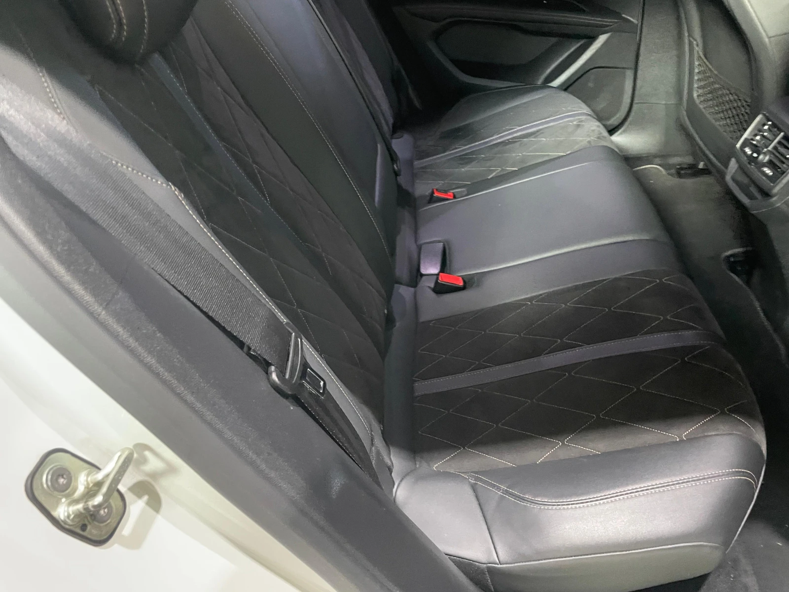 Peugeot 3008 2.0 BlueHDi ! GT Line !, снимка 12 - Автомобили и джипове - 54146940