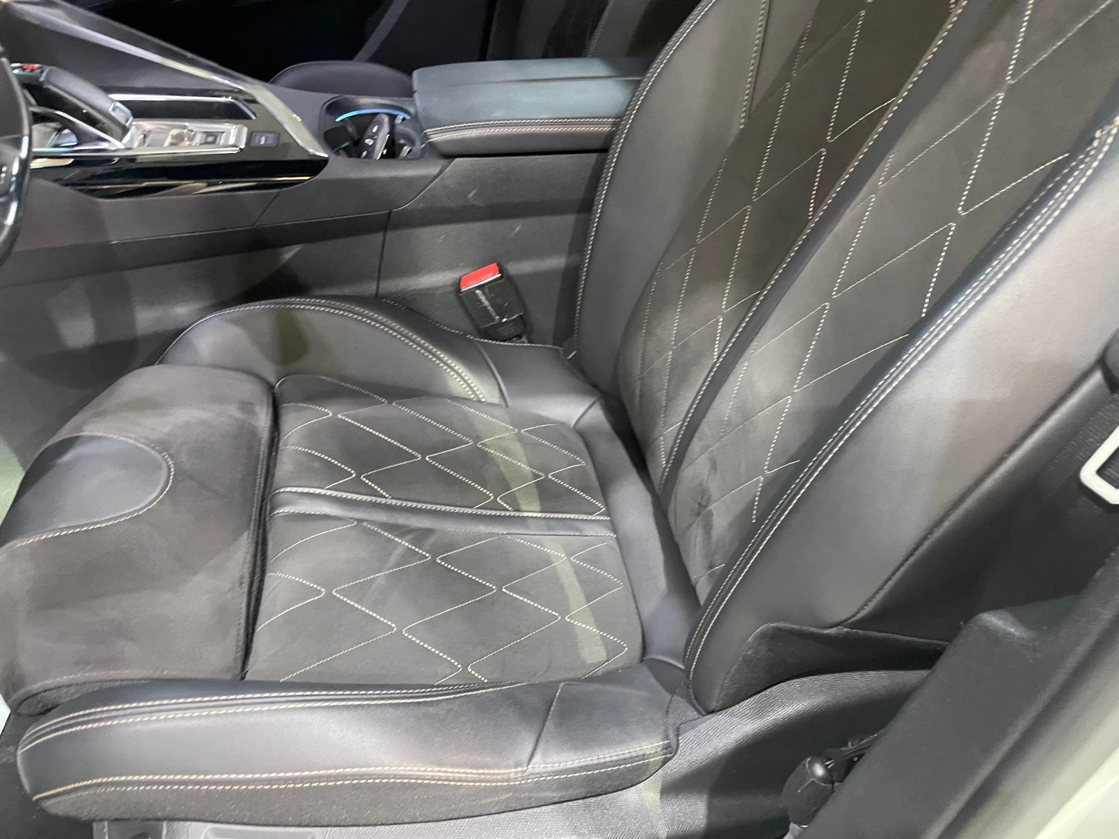 Peugeot 3008 2.0 BlueHDi ! GT Line !, снимка 9 - Автомобили и джипове - 54146940