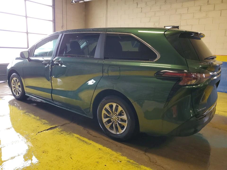 Toyota Sienna 2.5L 4 ALL WHEEL DRIVE | Mobile.bg � ����������� 2