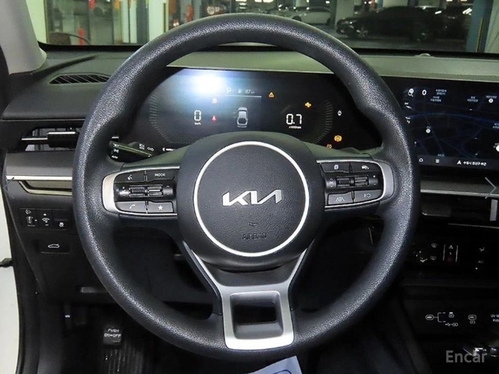 Kia K5 ПОДГРЕВ* КАМЕРА* КЕЙЛЕС* LANE* ASSIST, снимка 11 - Автомобили и джипове - 54360446