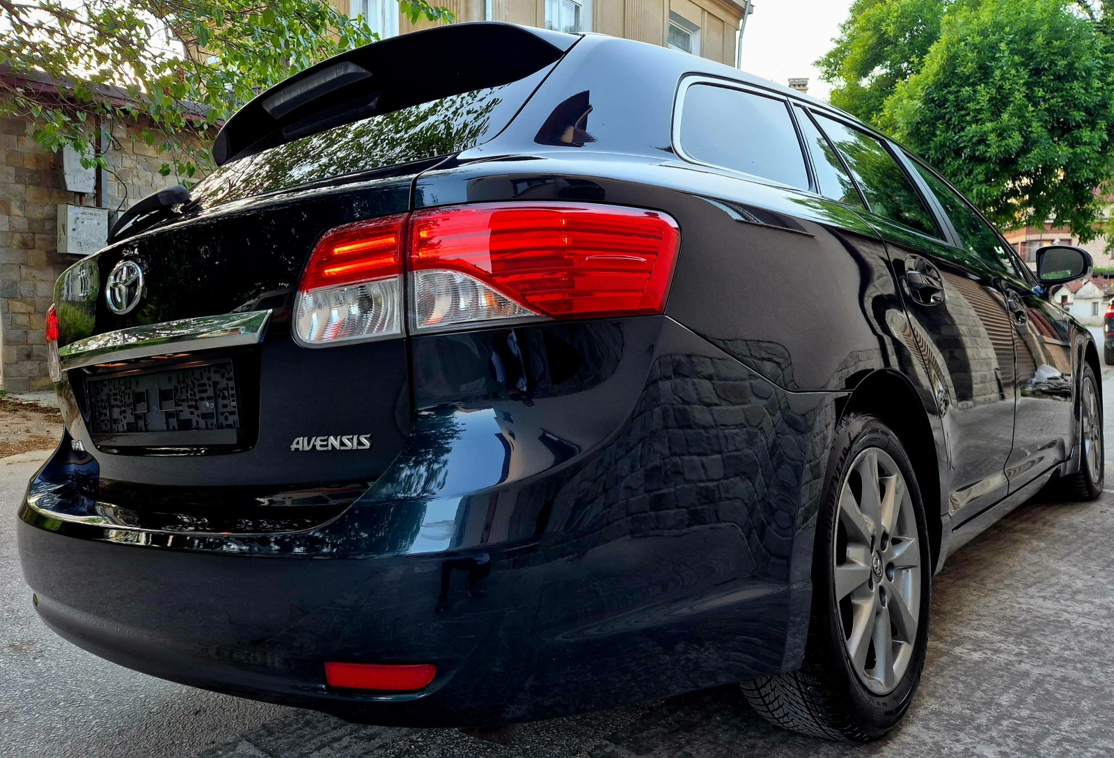 Toyota Avensis 2.0d4d-EXECUTIVE-FACE-кожа-верига-6скорости-japan, снимка 10 - Автомобили и джипове - 54569077
