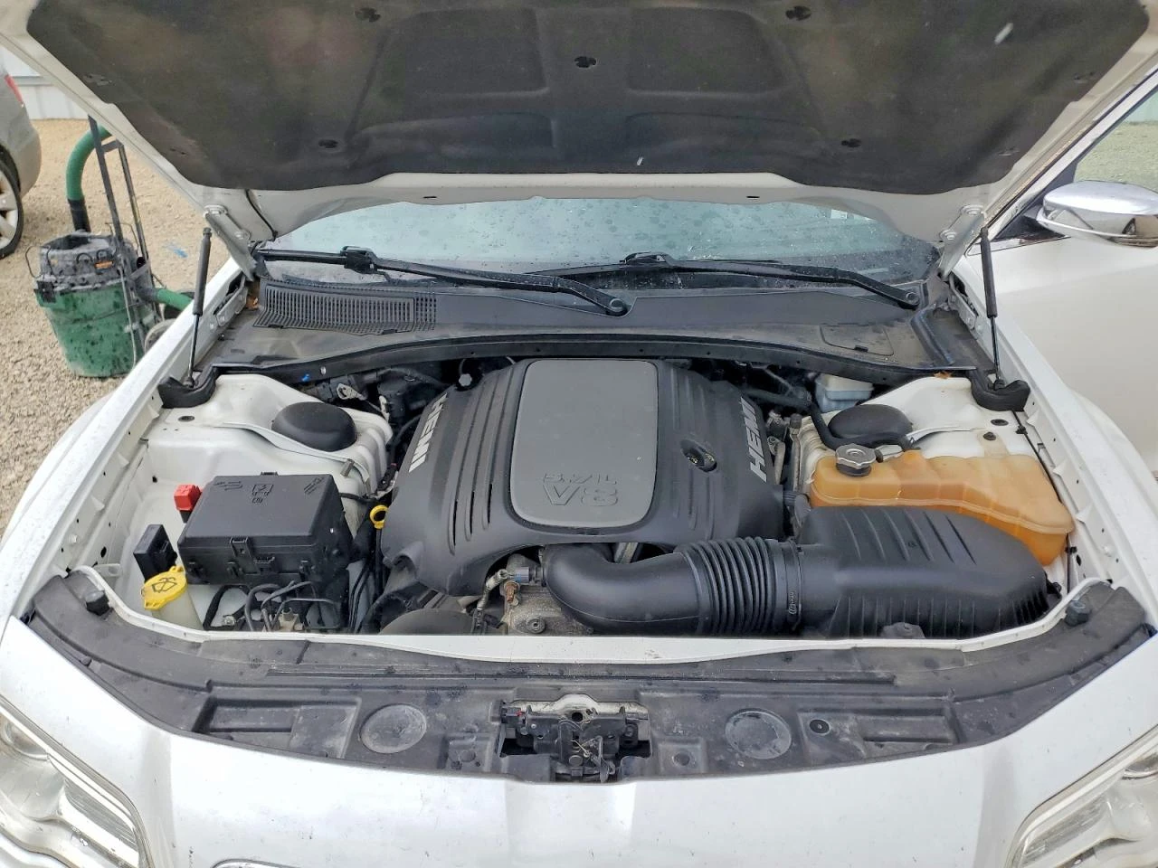 Chrysler 300c 5.7 HEMI AWD, снимка 11 - Автомобили и джипове - 54748320