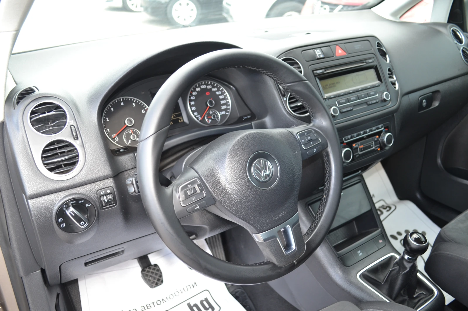 VW Golf Plus 1.6-GAZ, снимка 12 - Автомобили и джипове - 54752267