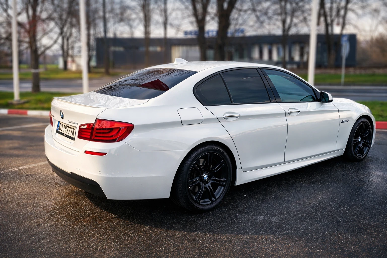 BMW 525 Xdrive, снимка 2 - Автомобили и джипове - 54789193