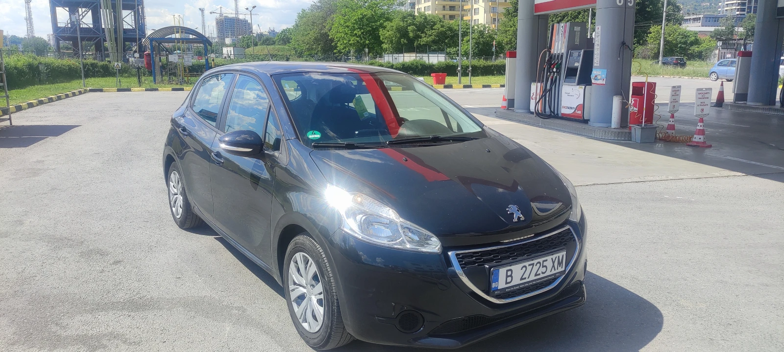 Peugeot 208 1.0i-PURETECH, снимка 4 - Автомобили и джипове - 54810097
