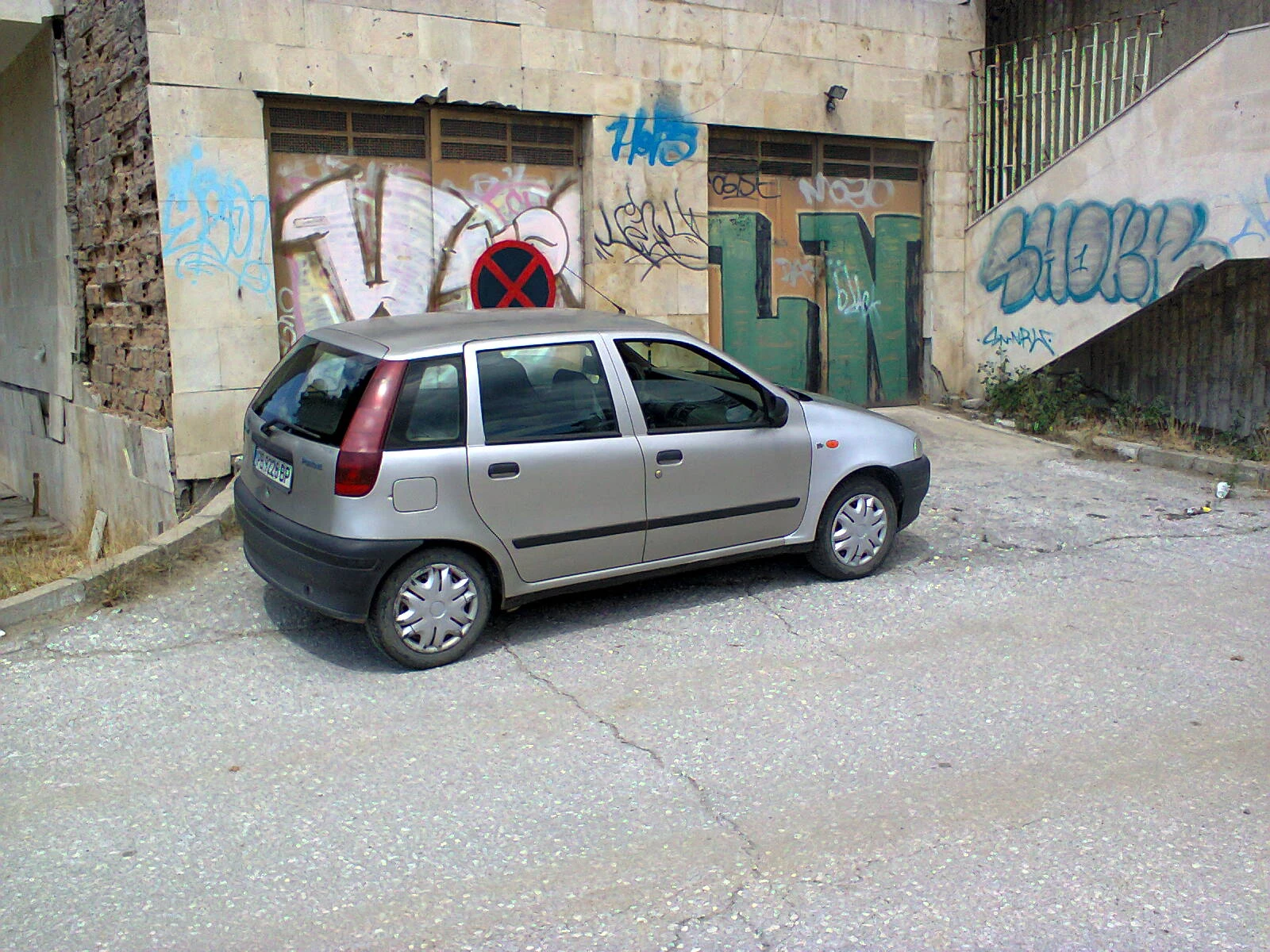 Fiat Punto 1.2 Газ/Бензин* * Климатик* * 4 врати обслужен , снимка 4 - Автомобили и джипове - 55170920