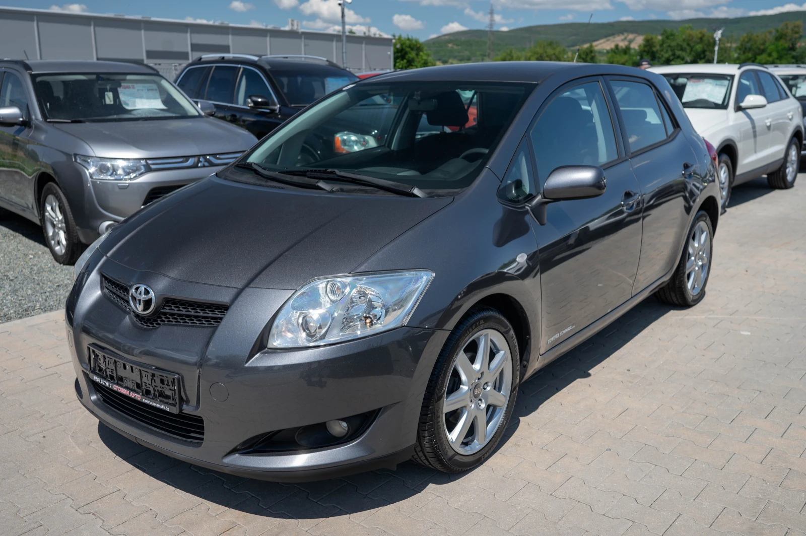 Toyota Auris 1.4* D-4D* 90кс* , снимка 3 - Автомобили и джипове - 55281167