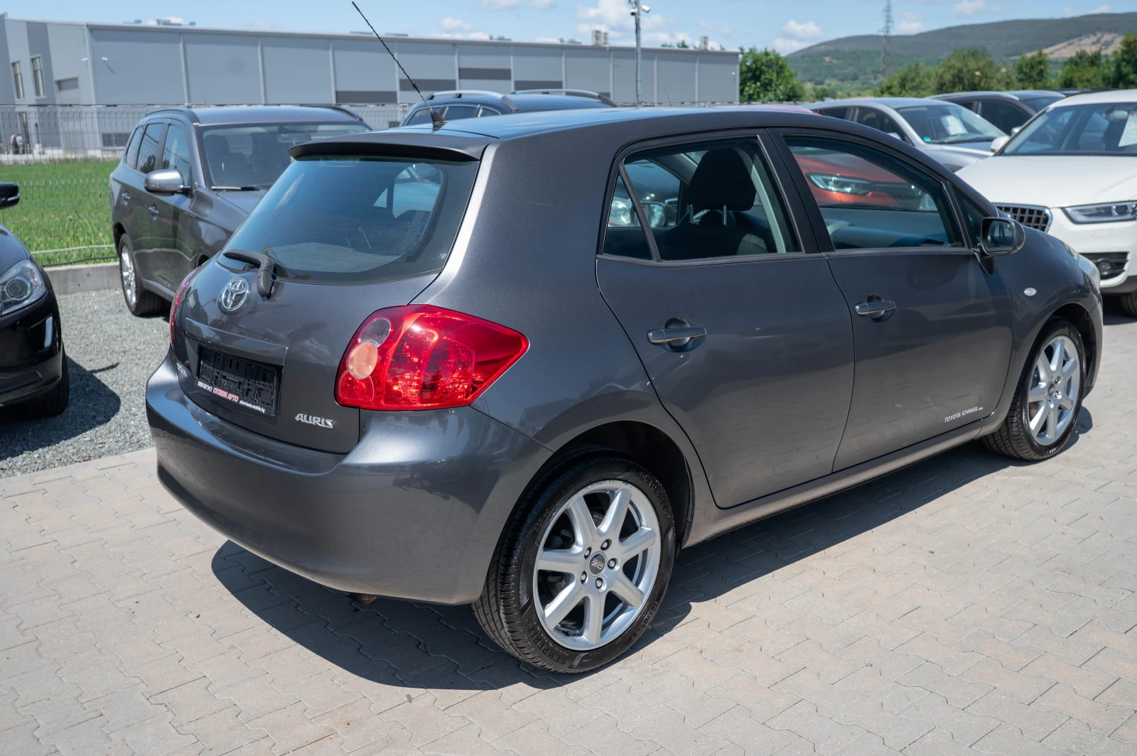 Toyota Auris 1.4* D-4D* 90кс* , снимка 6 - Автомобили и джипове - 55281167