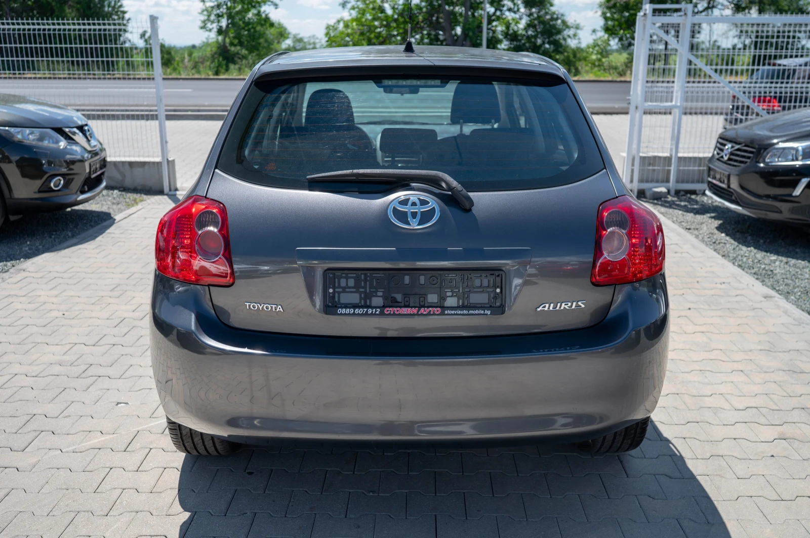 Toyota Auris 1.4* D-4D* 90кс* , снимка 8 - Автомобили и джипове - 55281167