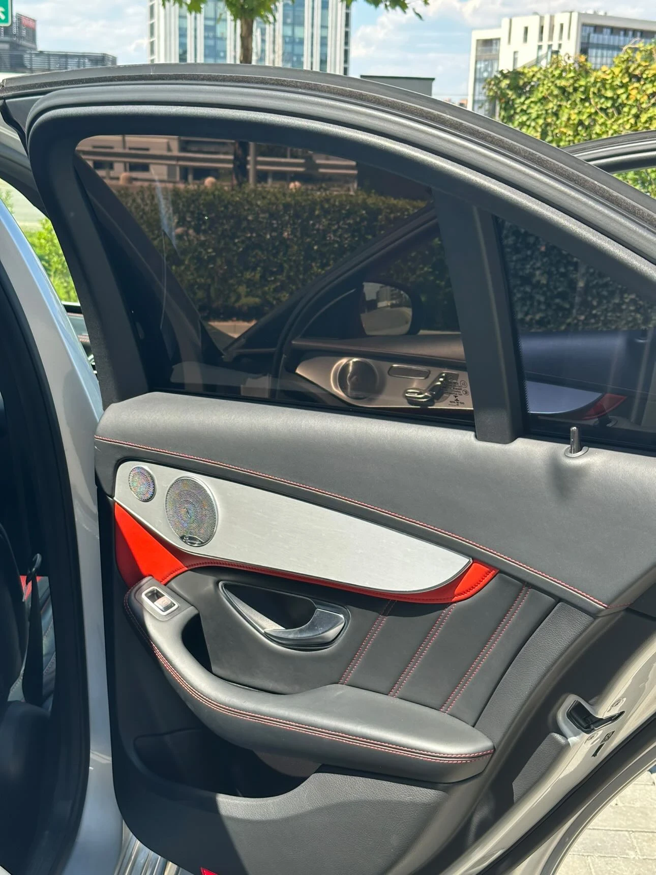 Mercedes-Benz C 63 AMG W205, снимка 12 - Автомобили и джипове - 55435324