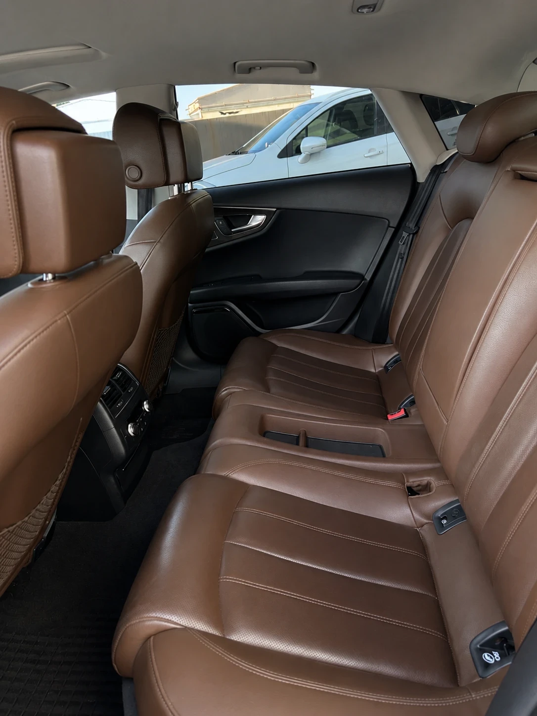 Audi A7, снимка 8 - Автомобили и джипове - 55642805