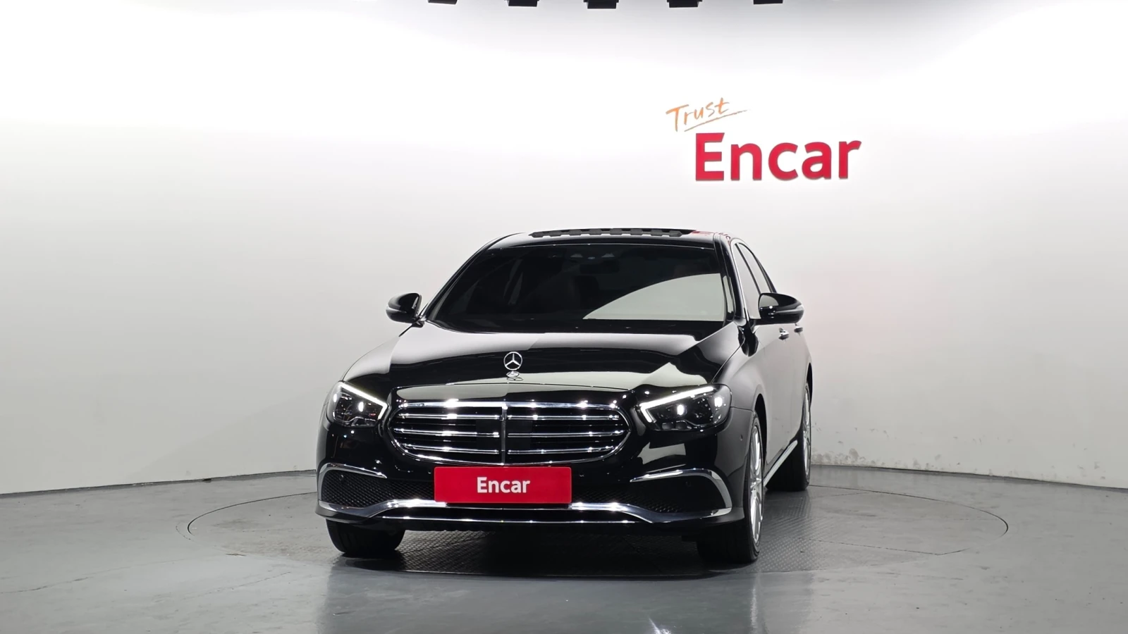 Mercedes-Benz E 250 2.0 Exclusive, снимка 3 - Автомобили и джипове - 56119459