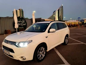 Mitsubishi Outlander Executive 2.0 Бензин/Газ(200 кс)Plug-in Hybrid 4x4, снимка 2