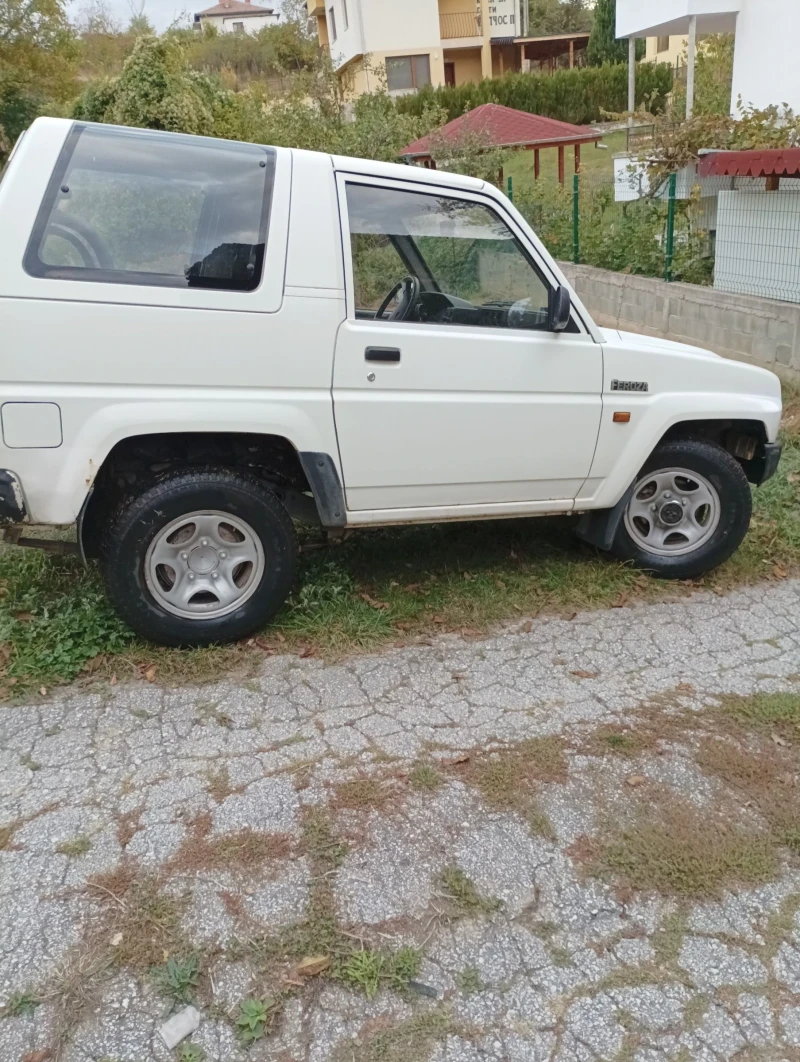 Daihatsu Feroza, снимка 2 - Автомобили и джипове - 48015182