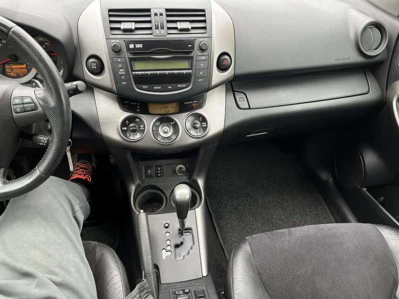 Toyota Rav4 2.2, 150кс, АВТОМАТ, 2010г., снимка 12 - Автомобили и джипове - 53214994