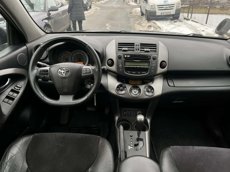 Toyota Rav4 2.2, 150кс, АВТОМАТ, 2010г., снимка 15 - Автомобили и джипове - 53214994