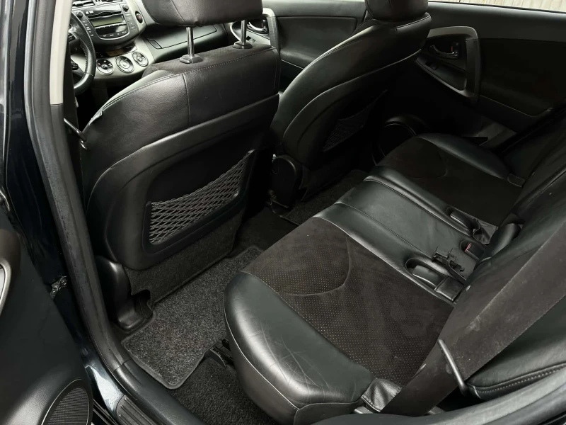 Toyota Rav4 2.2, 150кс, АВТОМАТ, 2010г., снимка 11 - Автомобили и джипове - 53214994