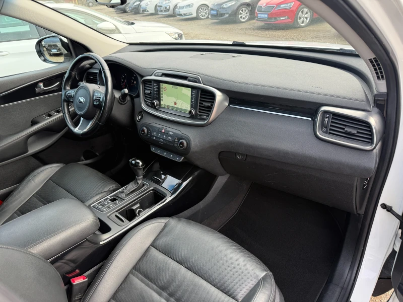Kia Sorento 2.2CRDI-Rebel-4X4-автоматик-360 камера-кожа, снимка 14 - Автомобили и джипове - 53389493