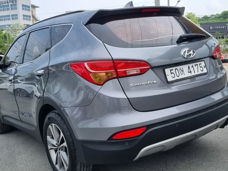 Hyundai Santa fe 2.0, снимка 3 - Автомобили и джипове - 54872252
