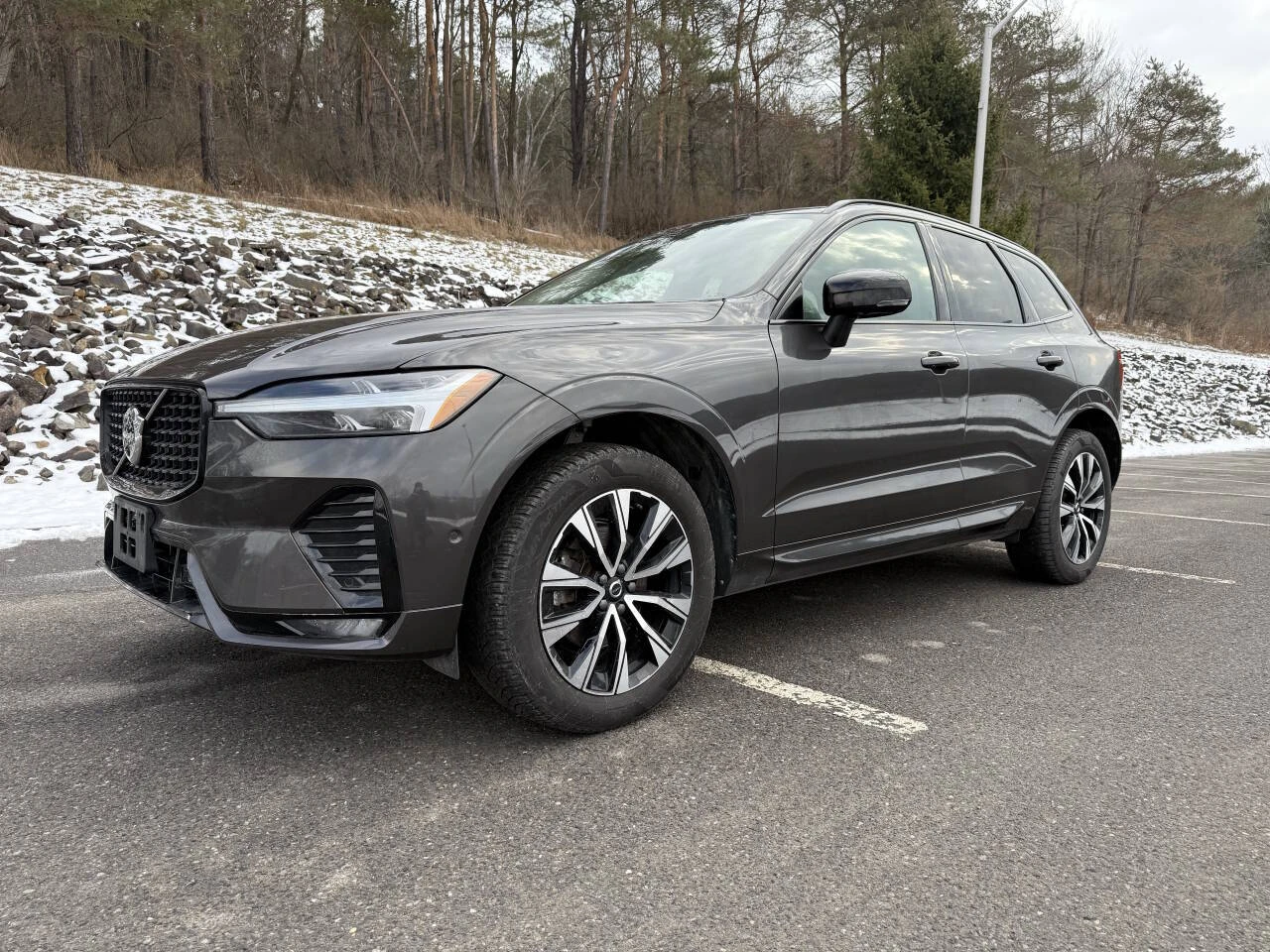 Volvo XC60 B5 Plus Dark Theme, снимка 1