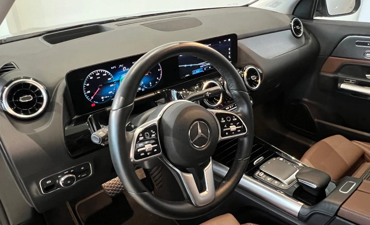 Mercedes-Benz GLA 220  - изображение 5