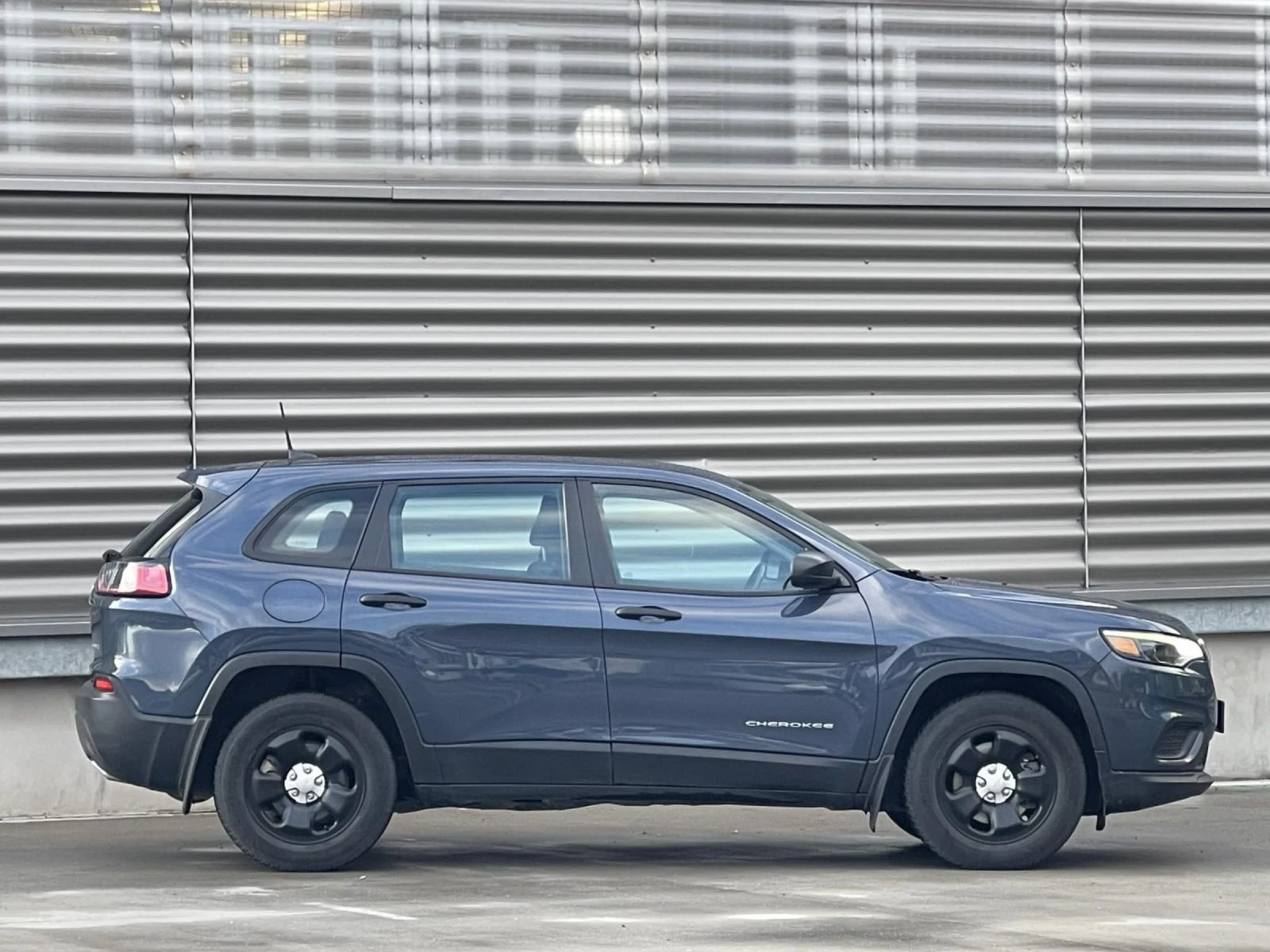 Jeep Cherokee БАРТЕР/ЛИЗИНГ - изображение 4